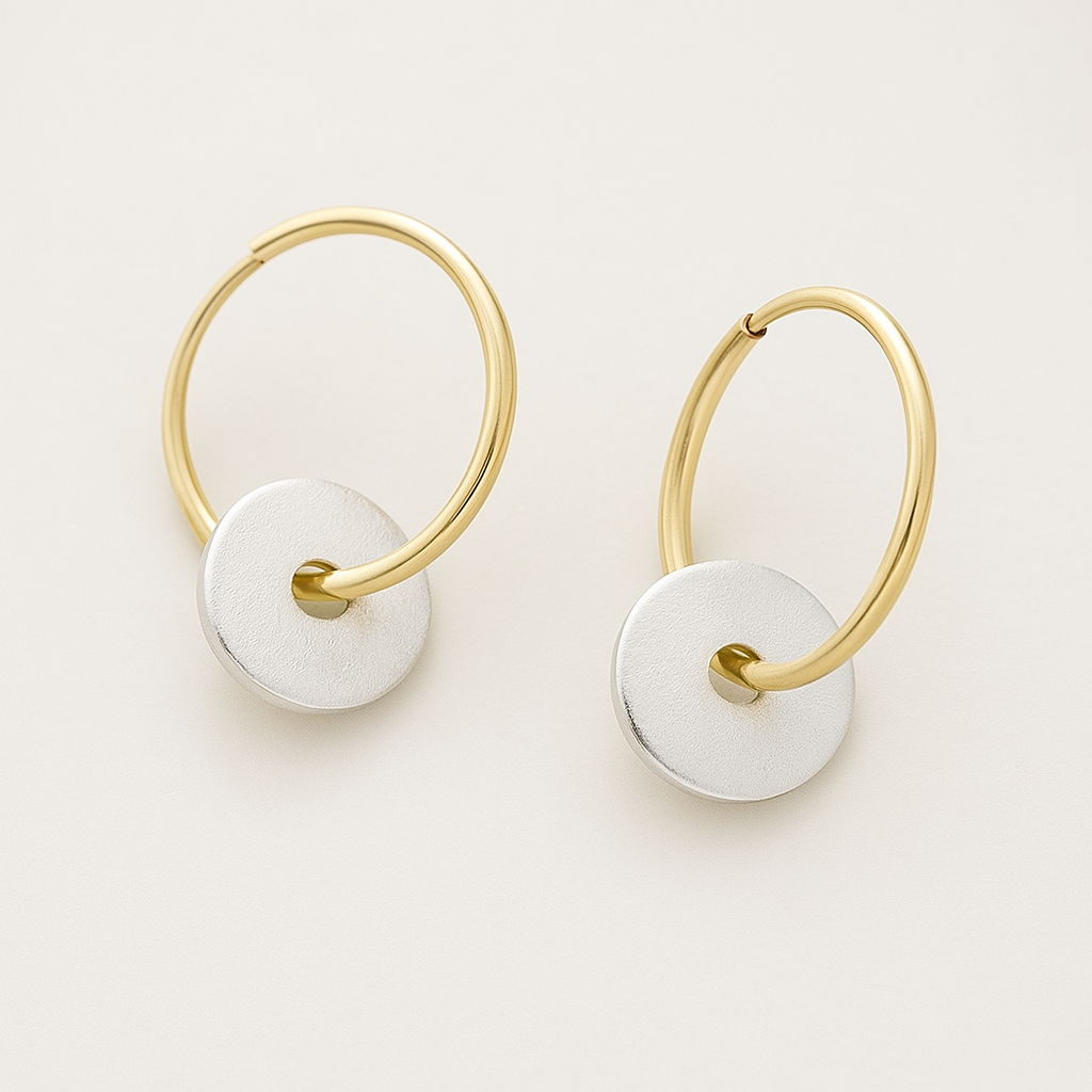 Seyna – Elegant earrings of golden and silver circles