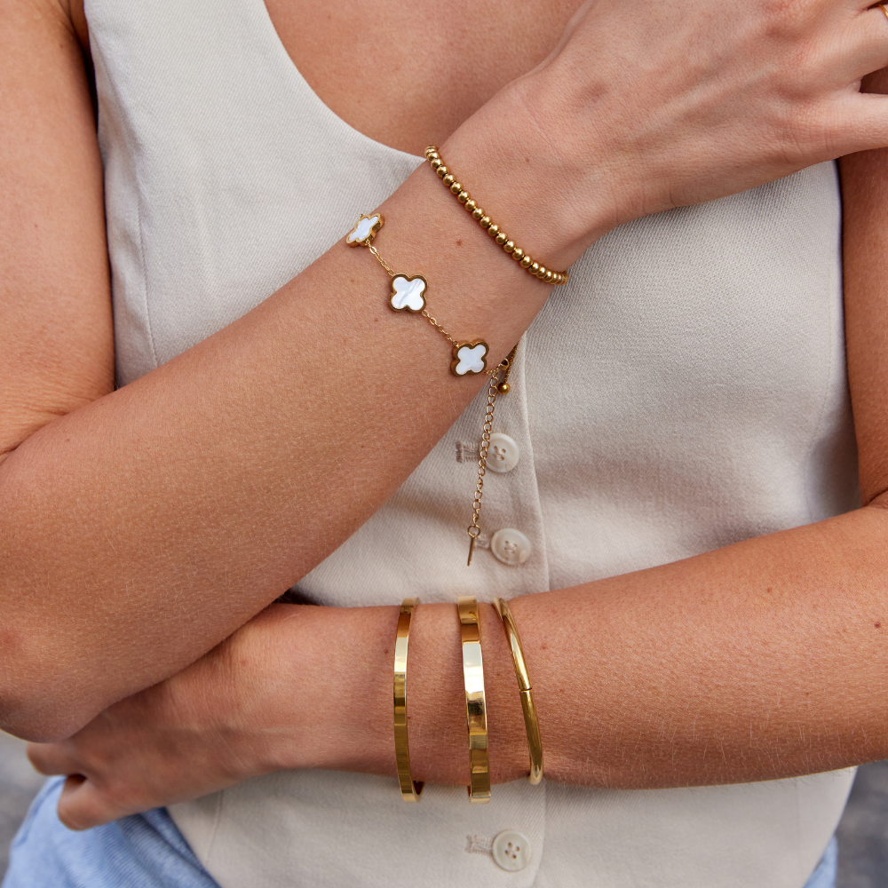 Lily – Gold bracelet