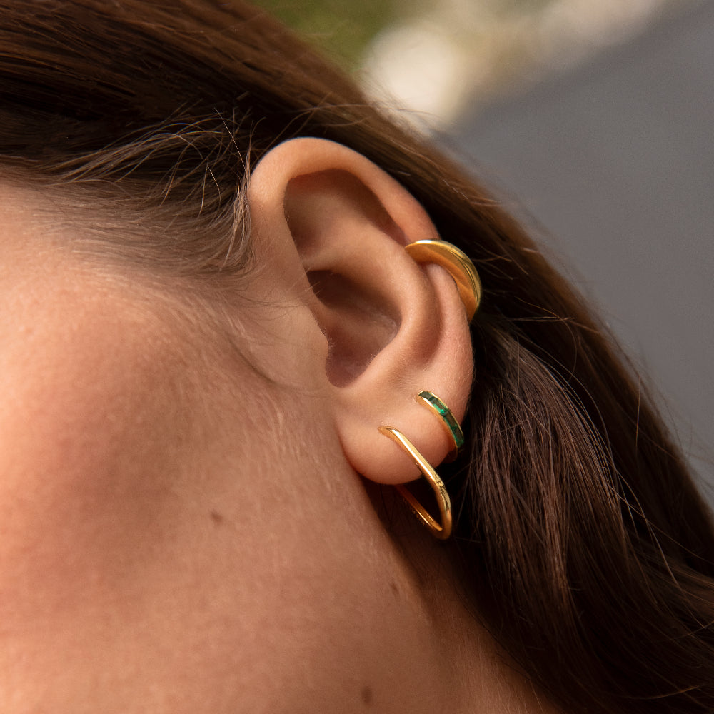 Women’s Hoop Earrings With Baguette-Shaped Stone Accents and Sleek Design