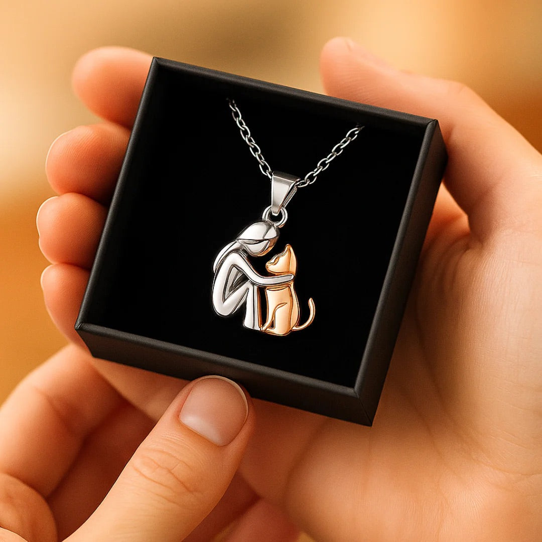 Mignon – Necklace with intertwined cat pendant