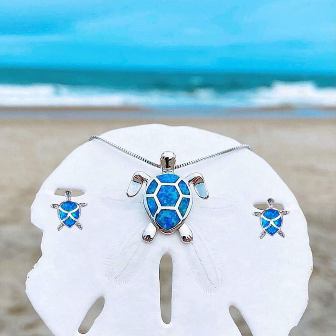 Kailea – Silver-Gold Jewelry Set with Turtle and Shimmering Stone Decorations (Necklace + Earrings)