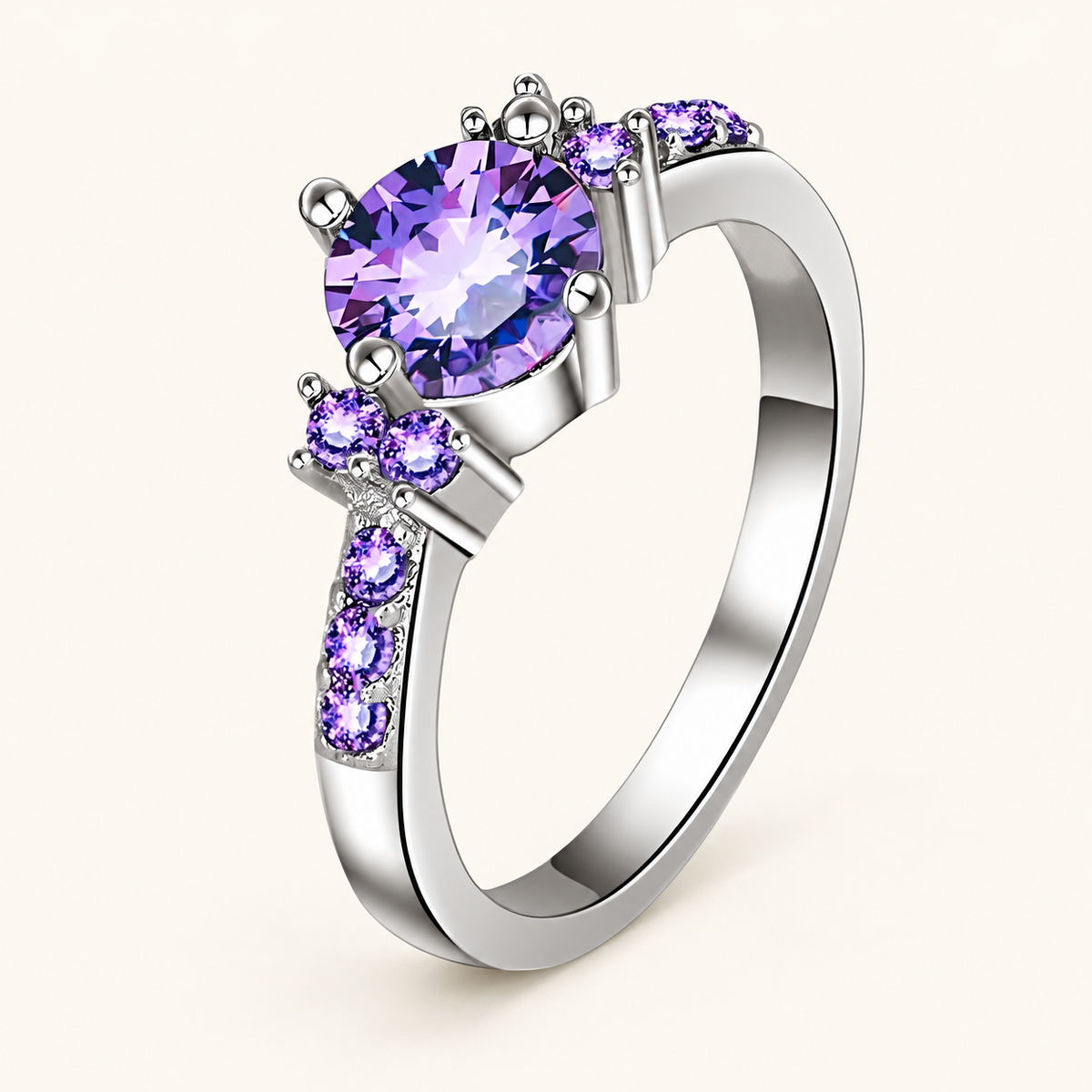 Coralie – Violet amethyst ring