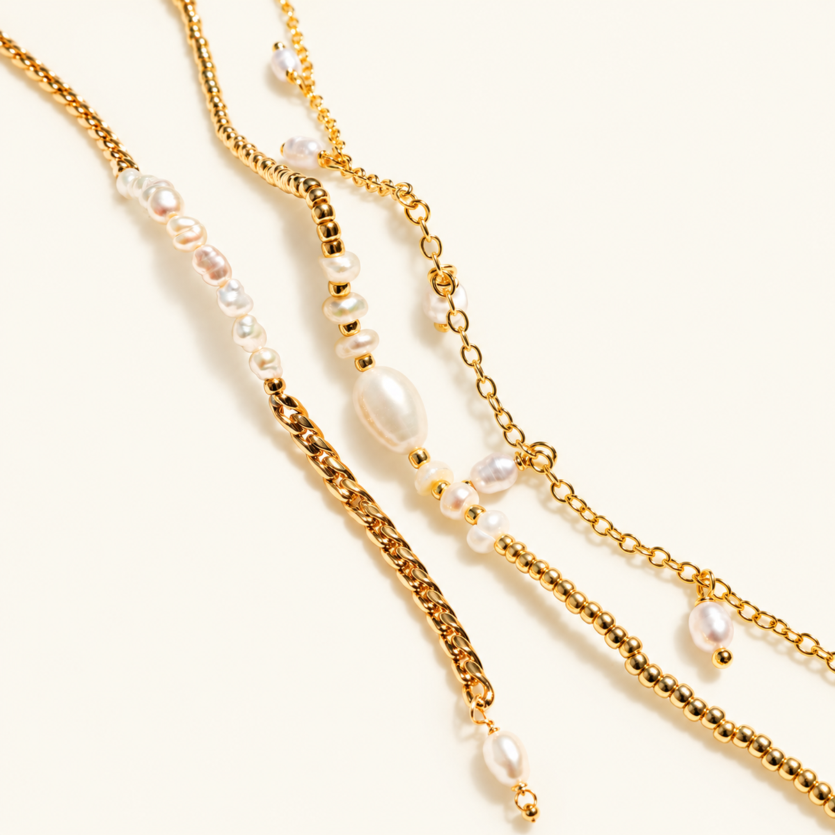 Gold freshwater chain for ankle