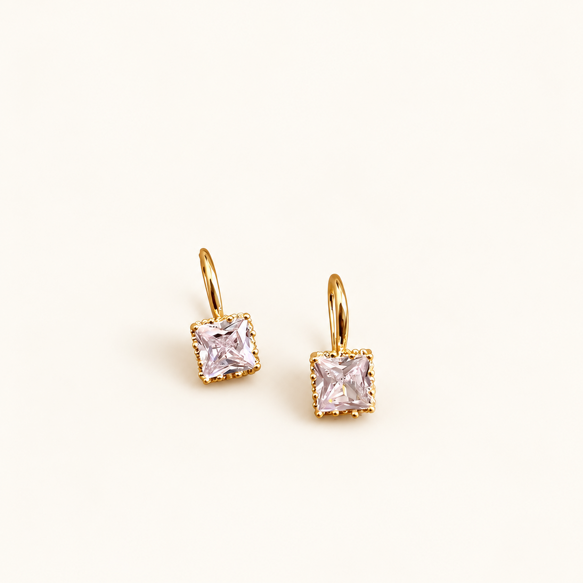 Cameron – Shiny design earrings