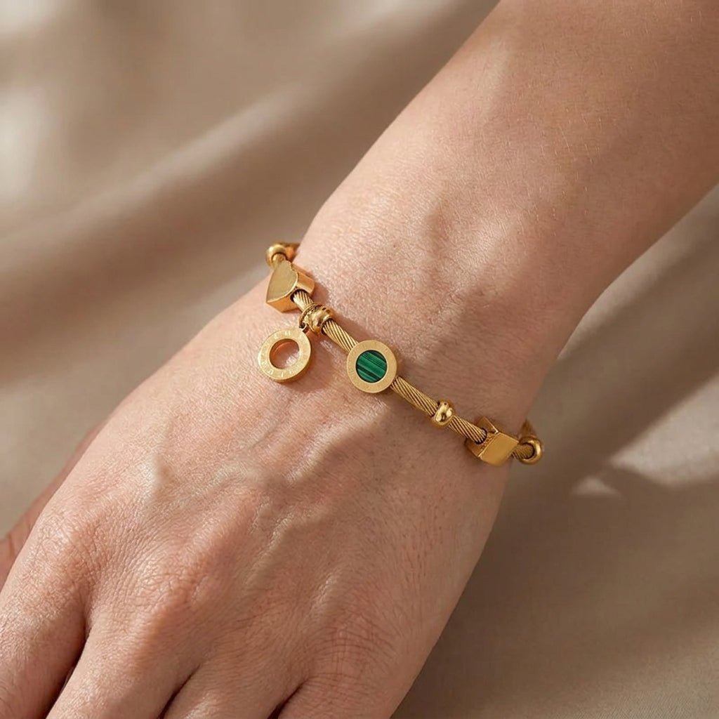 Rhian – Signature gold bracelet