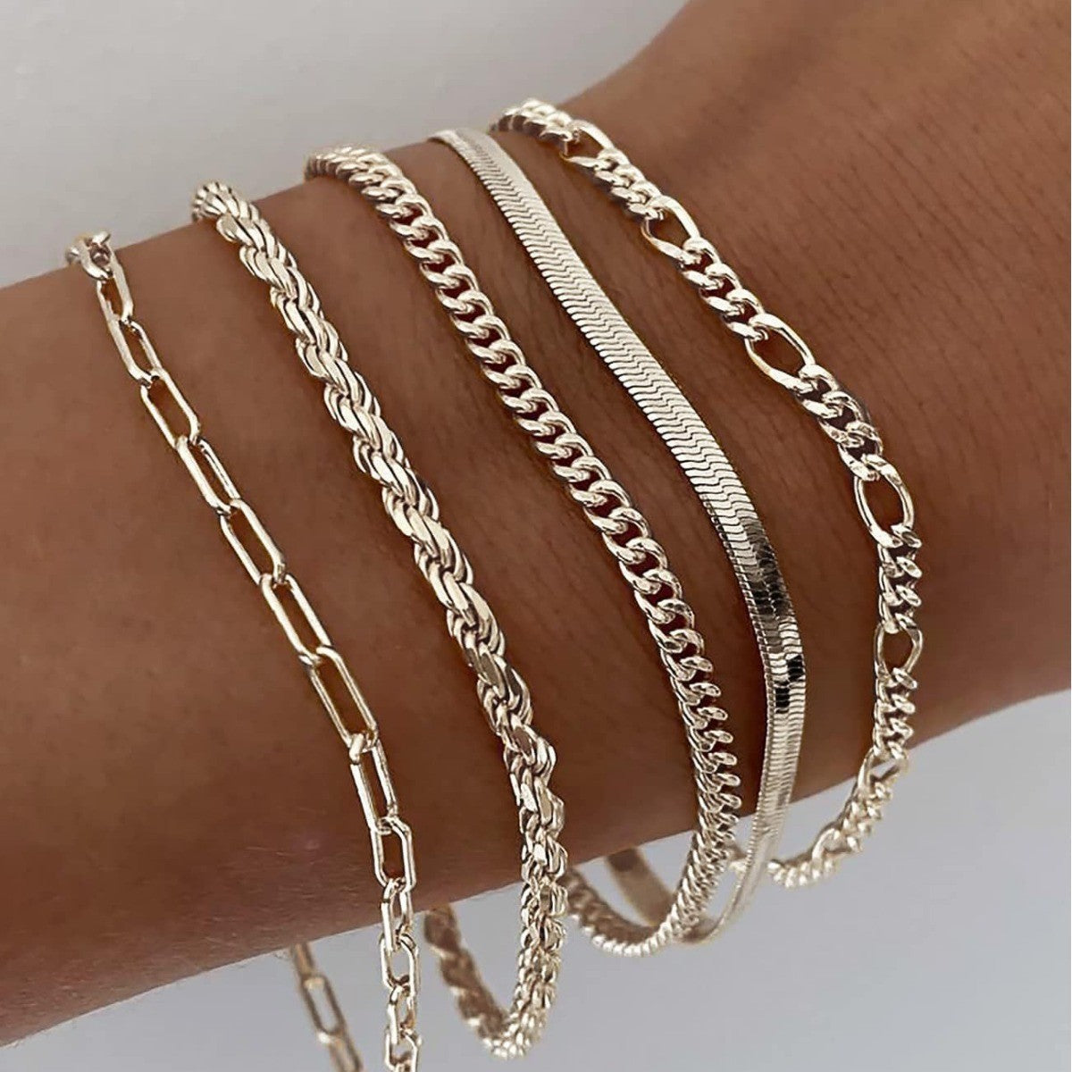 Elara – Minimalist style bracelet set for women