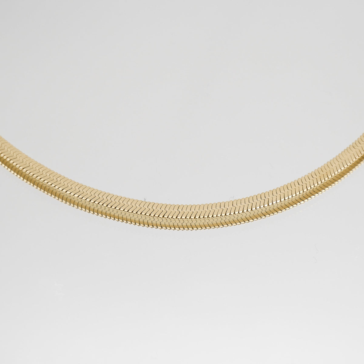 Juliette – Elegant chevron necklace