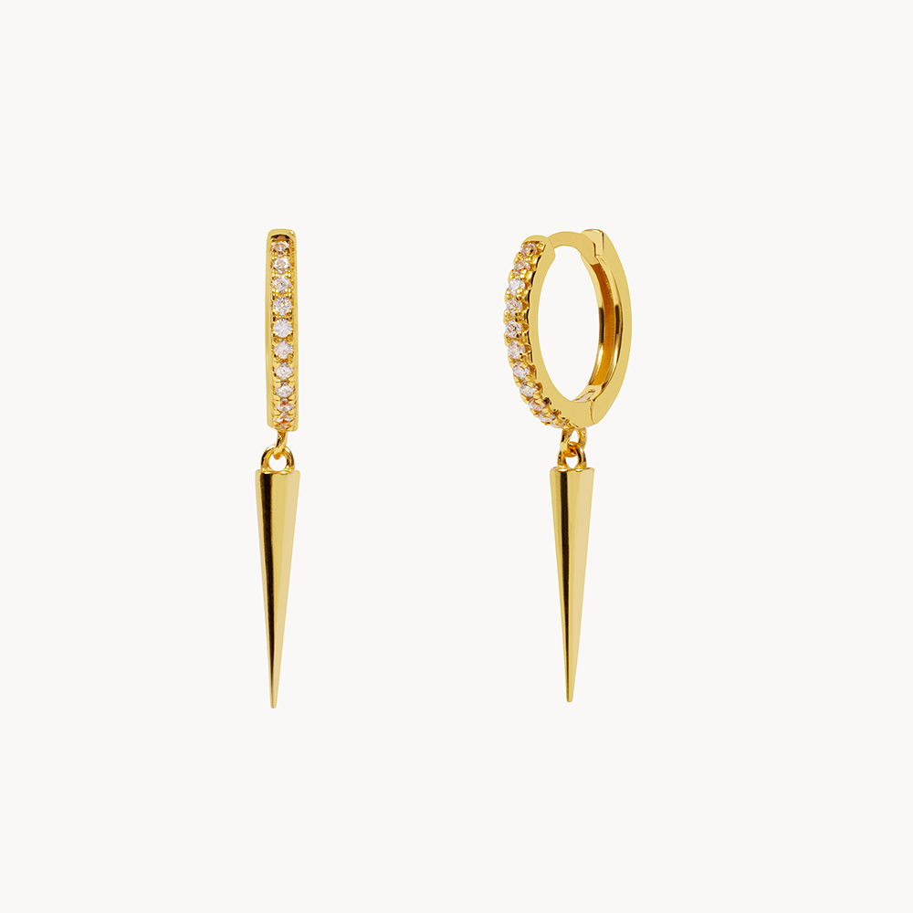 Women’s Hoops with a Pyramid-Inspired Pendant and Round Gem Arrangement