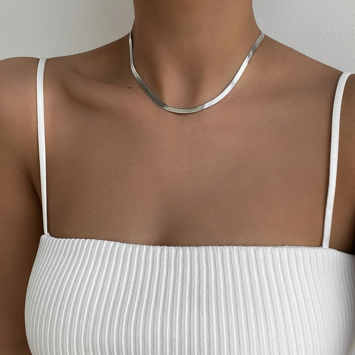 Juliette – Elegant chevron necklace