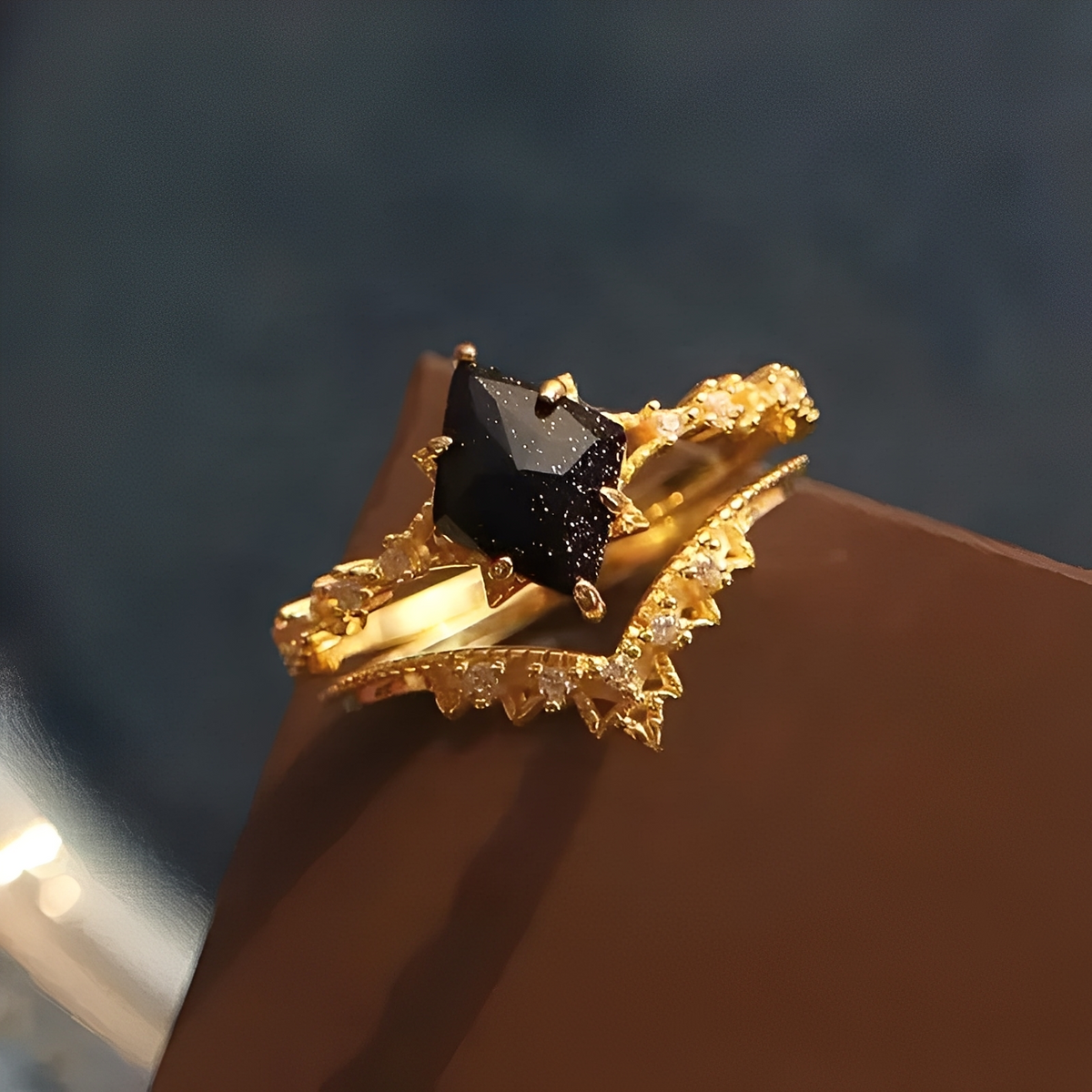 Nerisa – Dark night obsidian ring