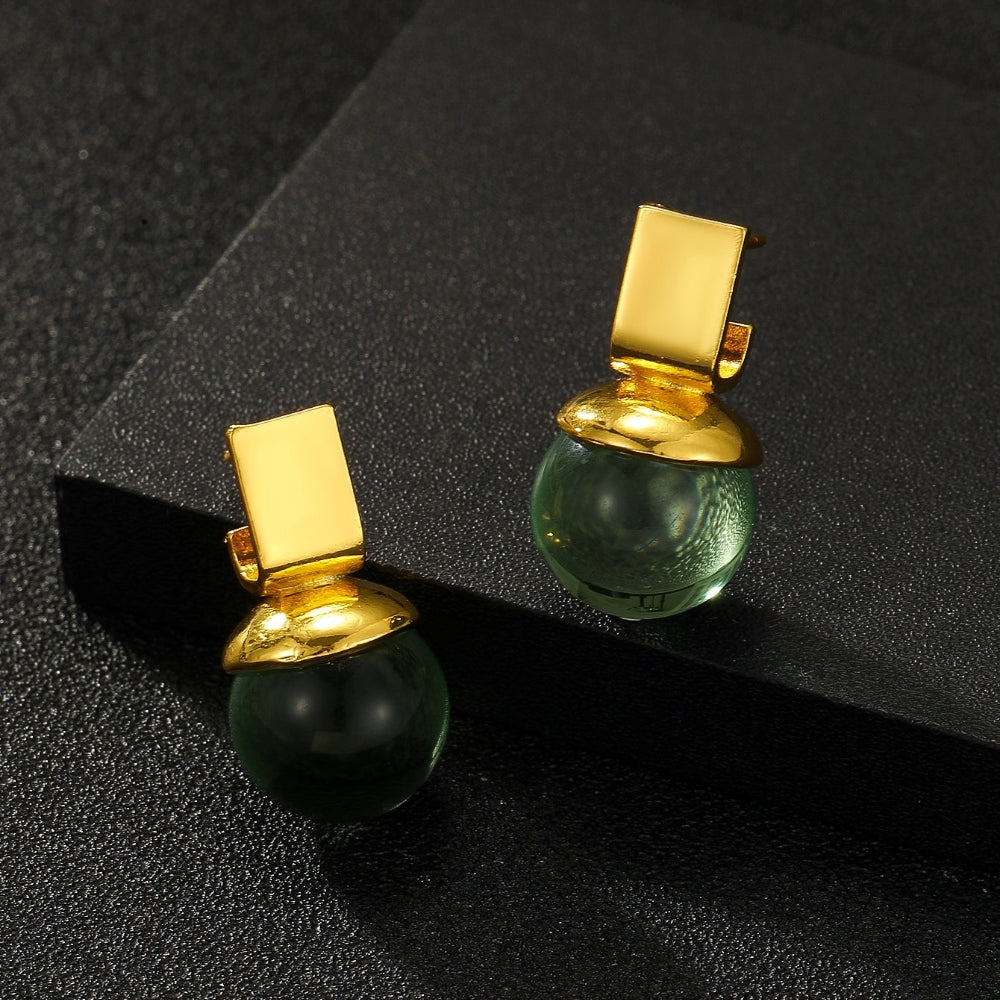 Charlie - Vintage earrings with green crystal and gold accents
