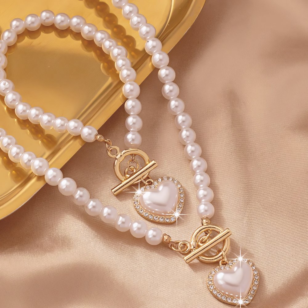 Lara – Set of Necklace and Bracelet with Heart Beads