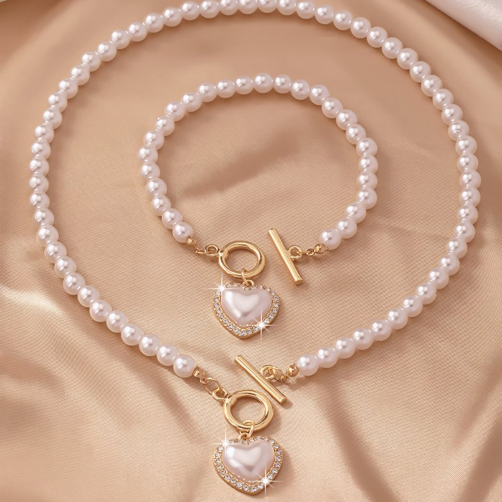 Lara – Set of Necklace and Bracelet with Heart Beads