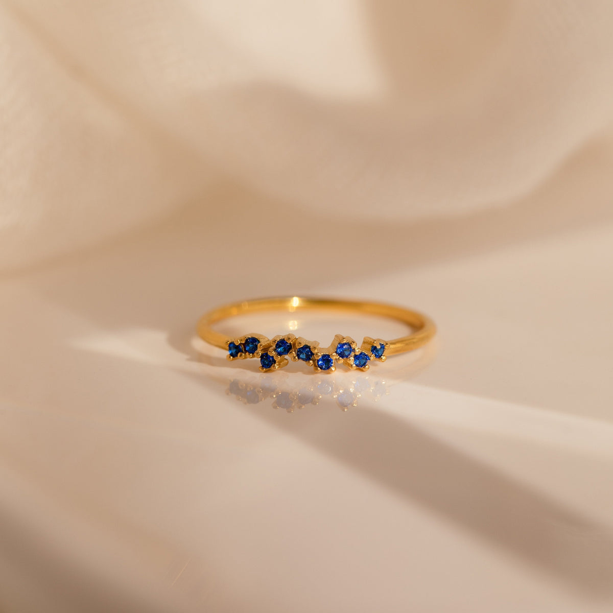 Lila – Small cluster ring