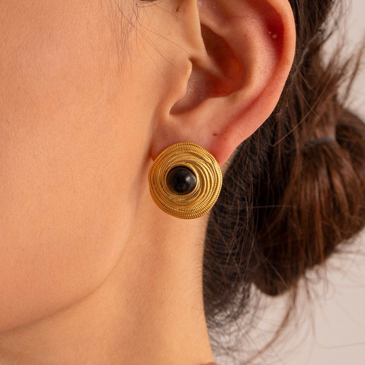 Carrie – Gold hoops with black onyx