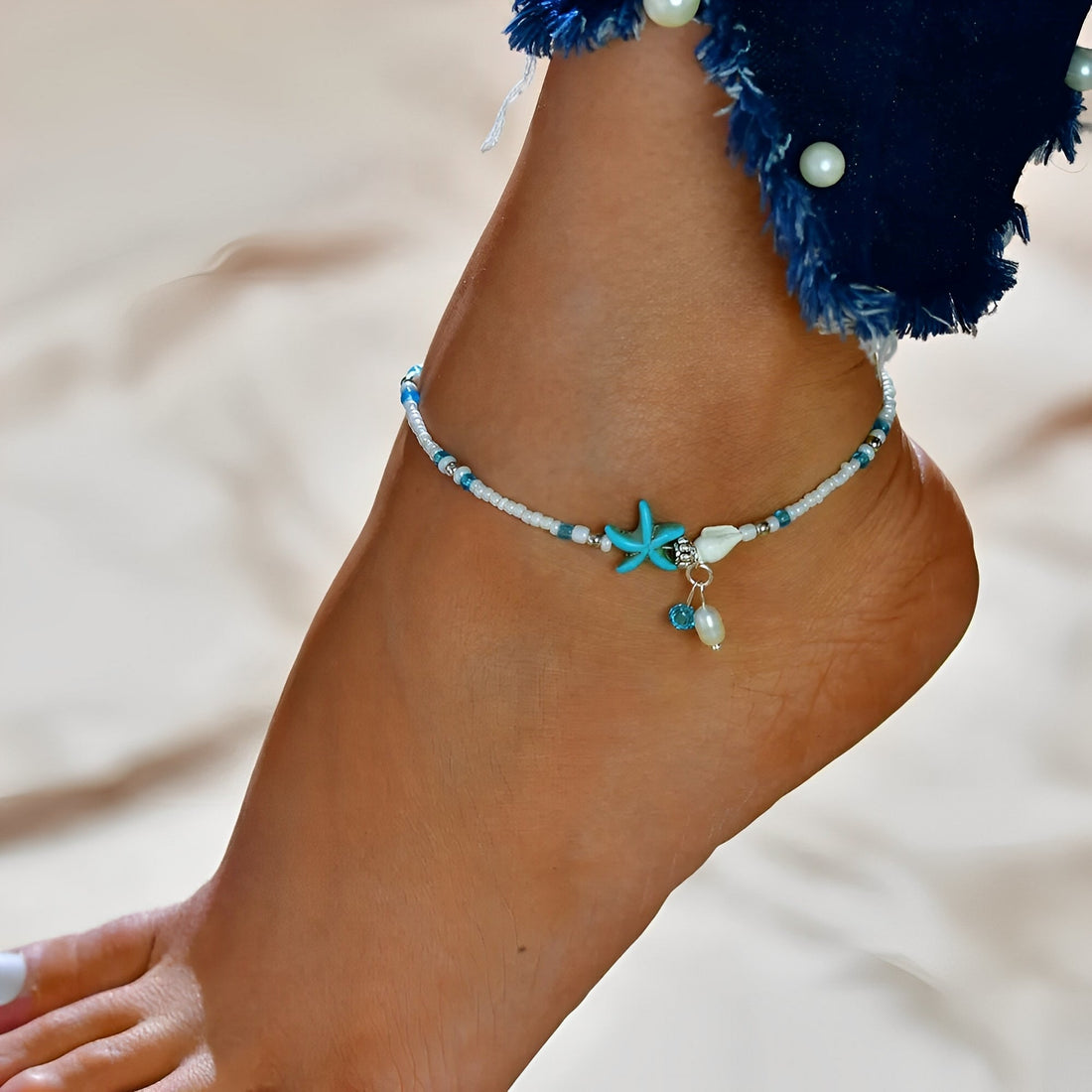 Isla – Star and shell ankle bracelet with natural stones