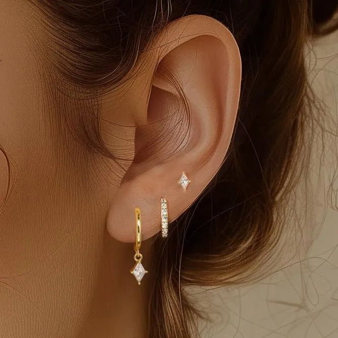 Azaria – Set of earrings with shiny pendant