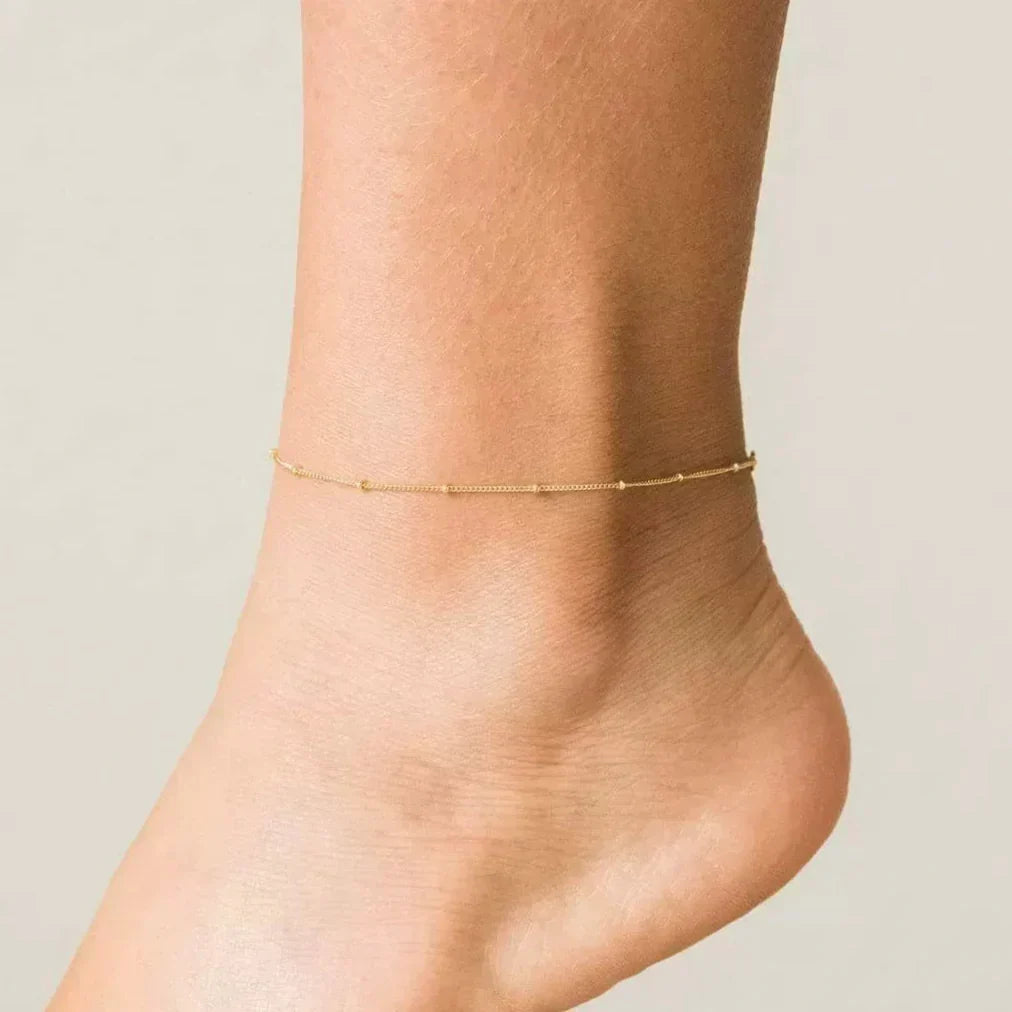 Wren – Stylish gold-colored ankle bracelet