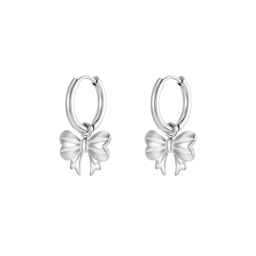 Carla – Elegant bow hoops