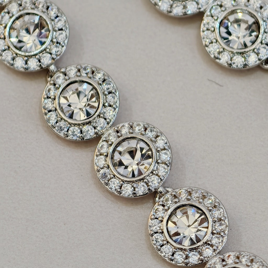 Victoria – Necklace and Bracelet with a Shiny Round Button