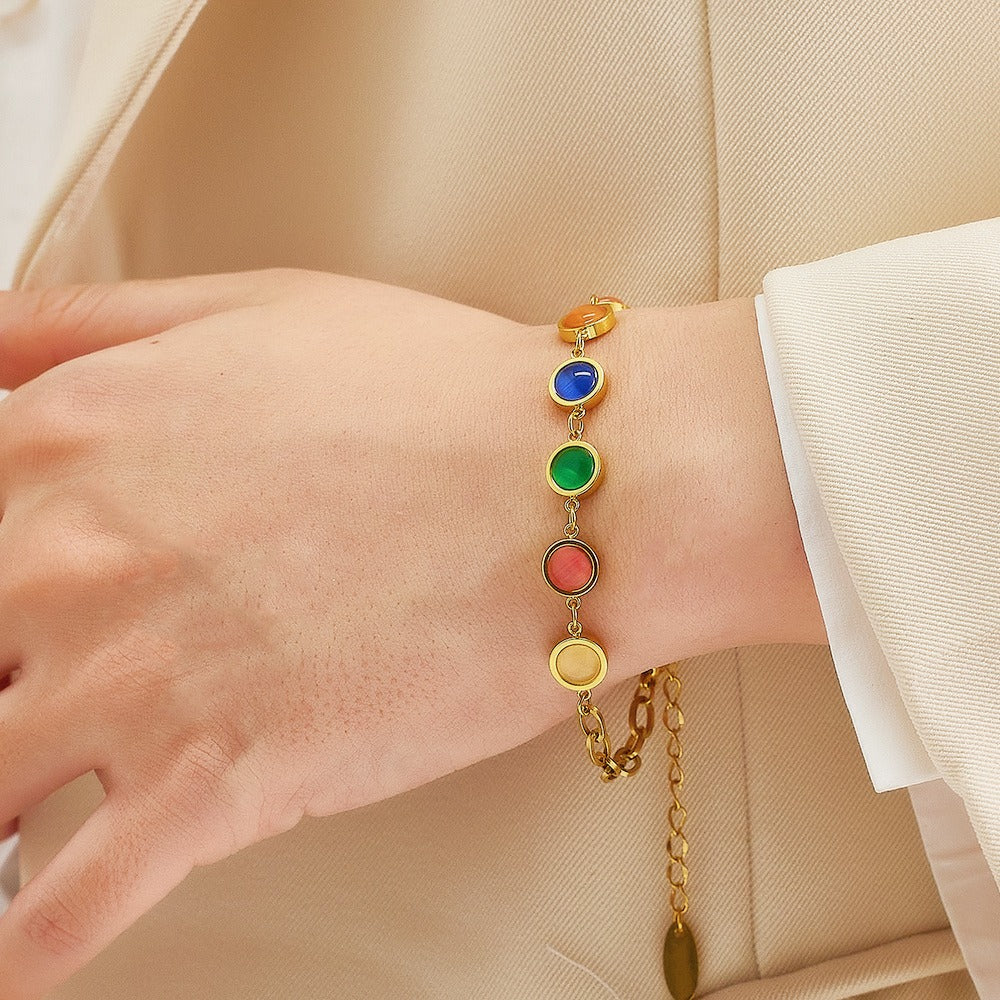 Maisie – Gold bracelet with colored stone