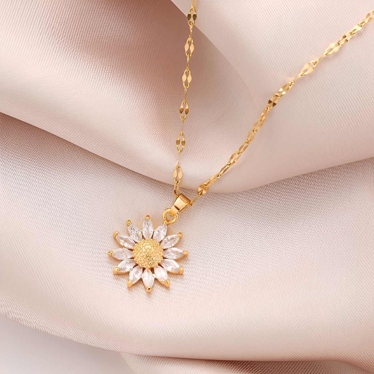 Manon – Bright sunflower necklace in gold