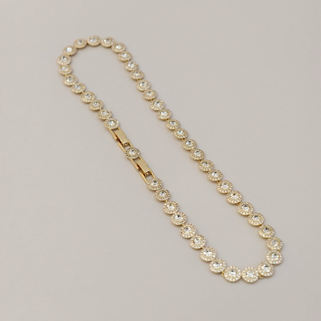 Victoria – Necklace and Bracelet with a Shiny Round Button