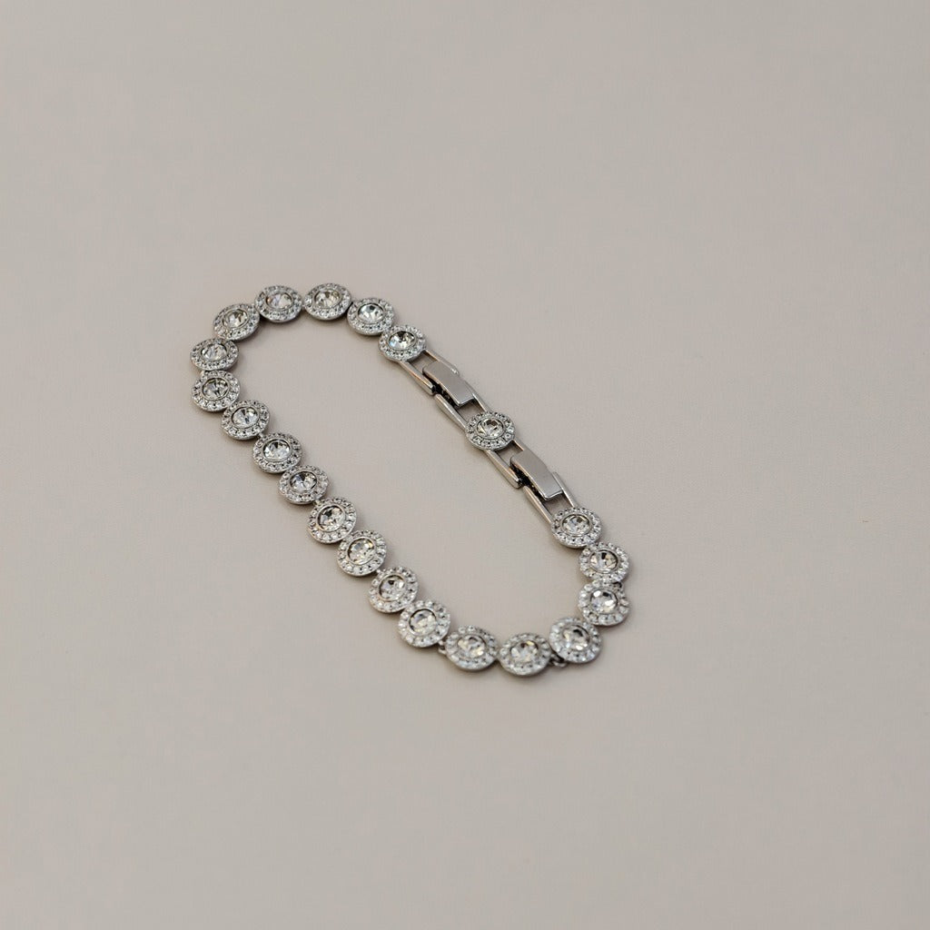 Victoria – Necklace and Bracelet with a Shiny Round Button