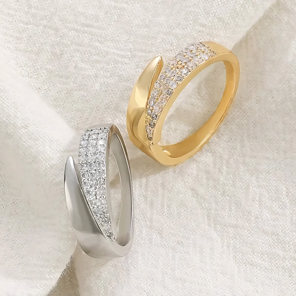 Irina – Curved ring