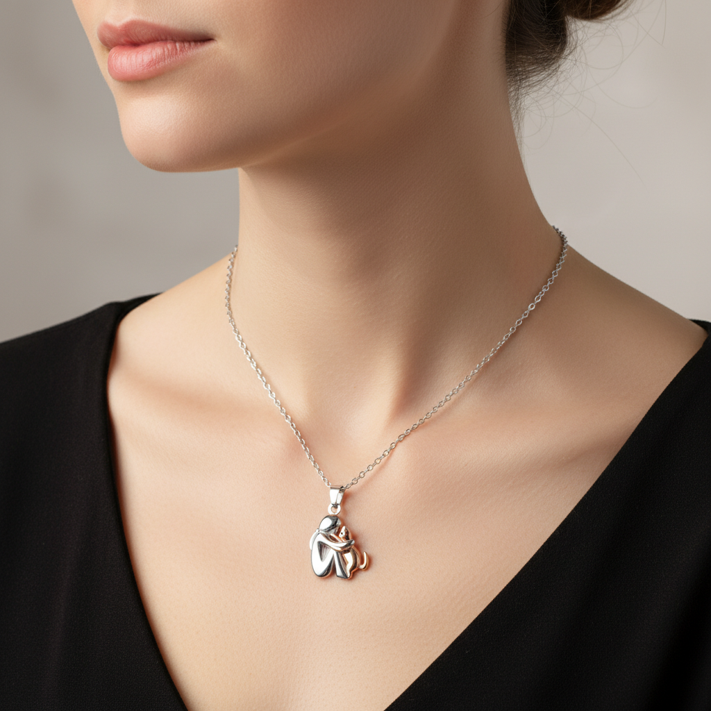 Mignon – Necklace with intertwined cat pendant